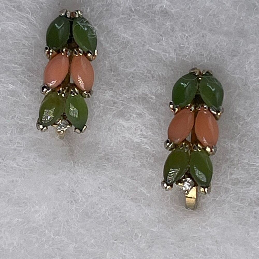 Vintage Salmon Coral green jade Cabochons set in gold tone metal.